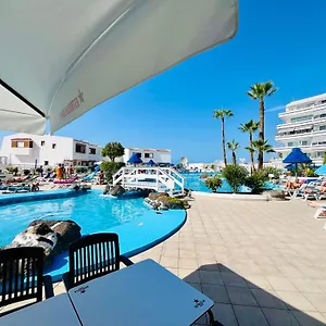 https://angels-house.adeje-hotels.com